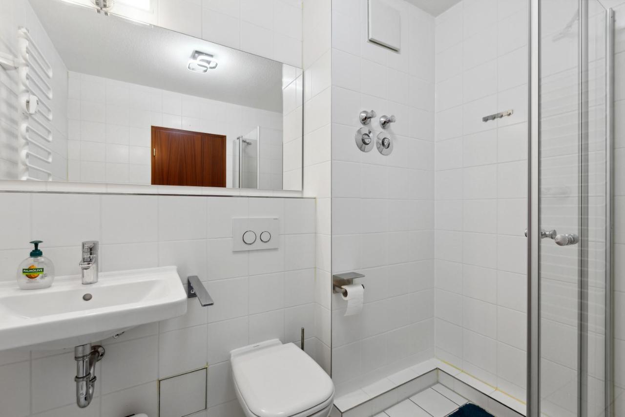 Eindrucksvolle Zwei-Zimmer-Wohnung Mit Balkon Und Grosser Kueche Лейпциг Екстер'єр фото